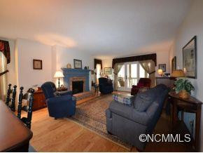 202 LIVE OAK LANE - Photo 3