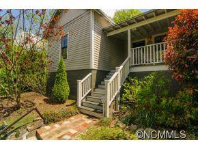 430 West Haywood - Photo 2