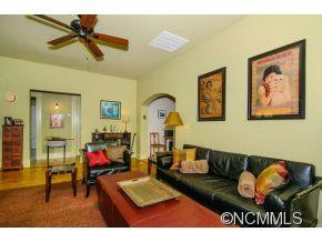 430 West Haywood - Photo 6