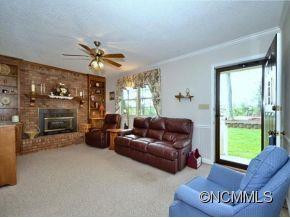 321 JUPITER ROAD - Photo 2