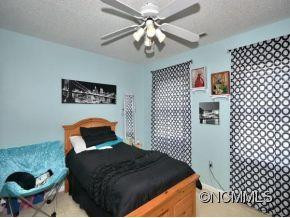 160 KEYSTONE DRIVE - Photo 12