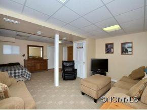 160 KEYSTONE DRIVE - Photo 10