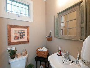 312 EAST FOREST PLACE - Photo 21