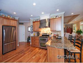 312 EAST FOREST PLACE - Photo 4