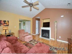 129 HIGH VALLEY ESTATES DR. - Photo 8