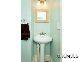 63 Magnolia Avenue - Photo 8