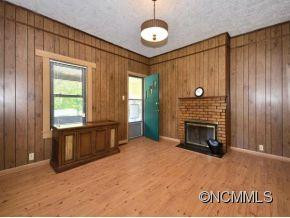 10 WEAVER STREET - Photo 2