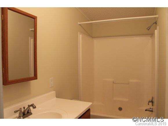 202 Lamonda Dr - Photo 8