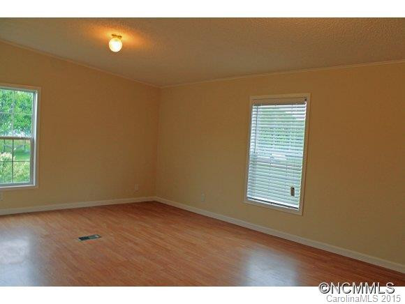 202 Lamonda Dr - Photo 10