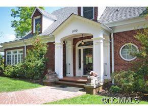 590 Windsor Road - Photo 2