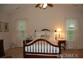 447 Glensprings Drive - Photo 11