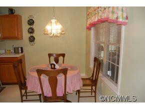 447 Glensprings Drive - Photo 7
