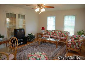 447 Glensprings Drive - Photo 9