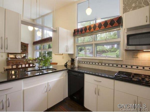 157 WINDSOR DRIVE - Photo 4