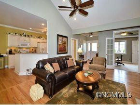 81 CARRIAGE SPRINGS WAY - Photo 4