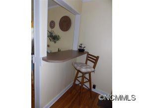 805 DAVIS CIRCLE - Photo 5