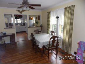 805 DAVIS CIRCLE - Photo 6
