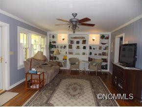 805 DAVIS CIRCLE - Photo 7