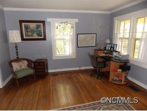 805 DAVIS CIRCLE - Photo 8