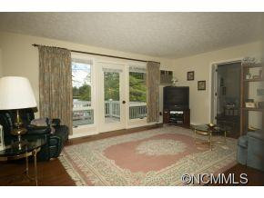 110 HUDSON DRIVE - Photo 9