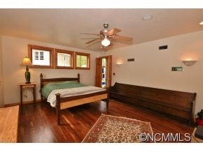 310 Burr Ridge - Photo 13