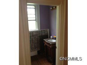 172 S French Broad Avenue - Photo 11
