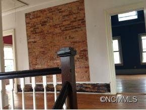 172 S French Broad Avenue - Photo 12