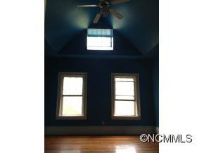 172 S French Broad Avenue - Photo 16
