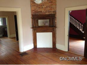 172 S French Broad Avenue - Photo 8