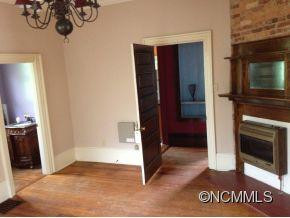 172 S French Broad Avenue - Photo 10