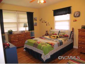 125 Castlerock Dr - Photo 4