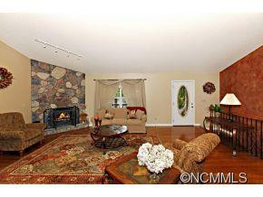 23 Red Maple Drive - Photo 3