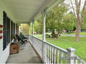 19 MEADOW DRIVE - Photo 2