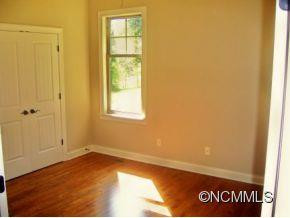 27 Meadowood - Photo 13