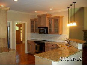 27 Meadowood - Photo 6