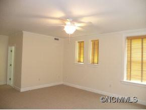 8  VILLAGE LN UNIT A 400 - Photo 16