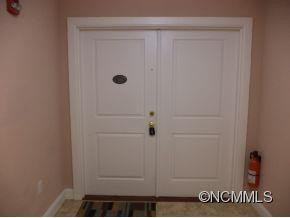 8  VILLAGE LN UNIT A 400 - Photo 3