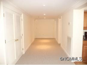 8  VILLAGE LN UNIT A 400 - Photo 7