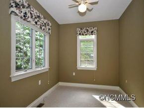 34 Tiverton Lane - Photo 12