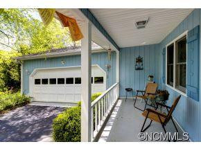 84 Samara Drive - Photo 2
