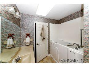 84 Samara Drive - Photo 16