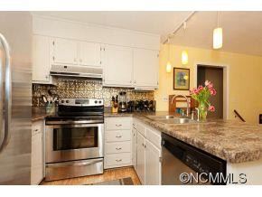 156 Castlerock Drive - Photo 11