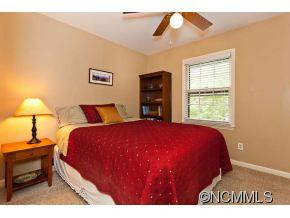156 Castlerock Drive - Photo 17