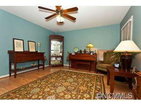 156 Castlerock Drive - Photo 6