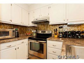 156 Castlerock Drive - Photo 9