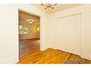 539 Oak Hill Court - Photo 7