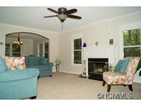 181 FOOTHILLS DRIVE - Photo 2