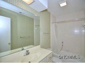 526 Crowfields Lane - Photo 13