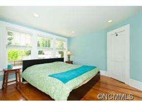 54 Madeline Avenue - Photo 13
