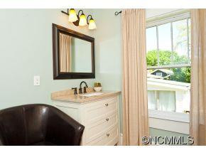 54 Madeline Avenue - Photo 16